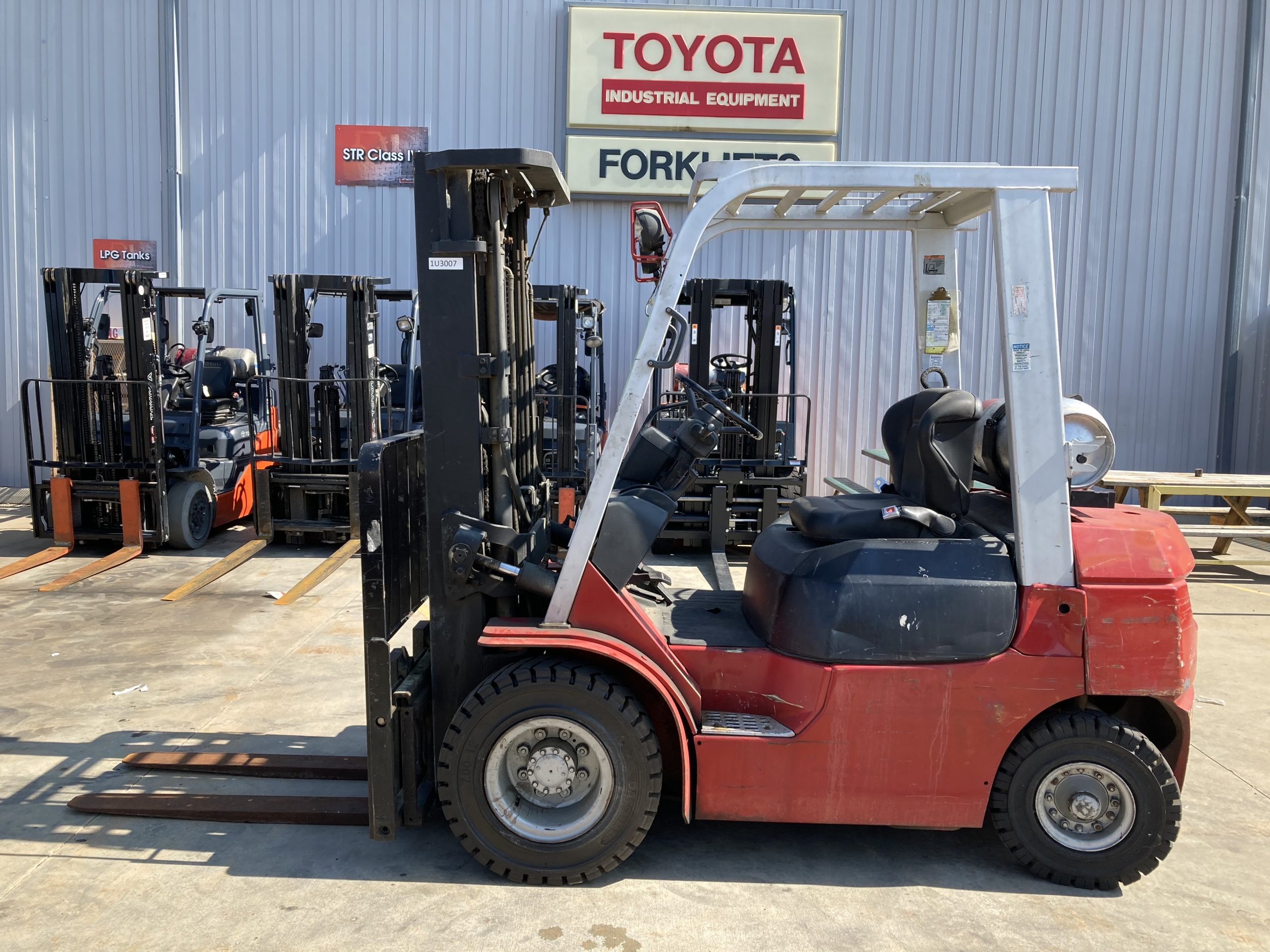 Featured image for “TOYOTA 4,000 LBS. CAPACITY PNEUMATIC TIRED FORKLIFT”