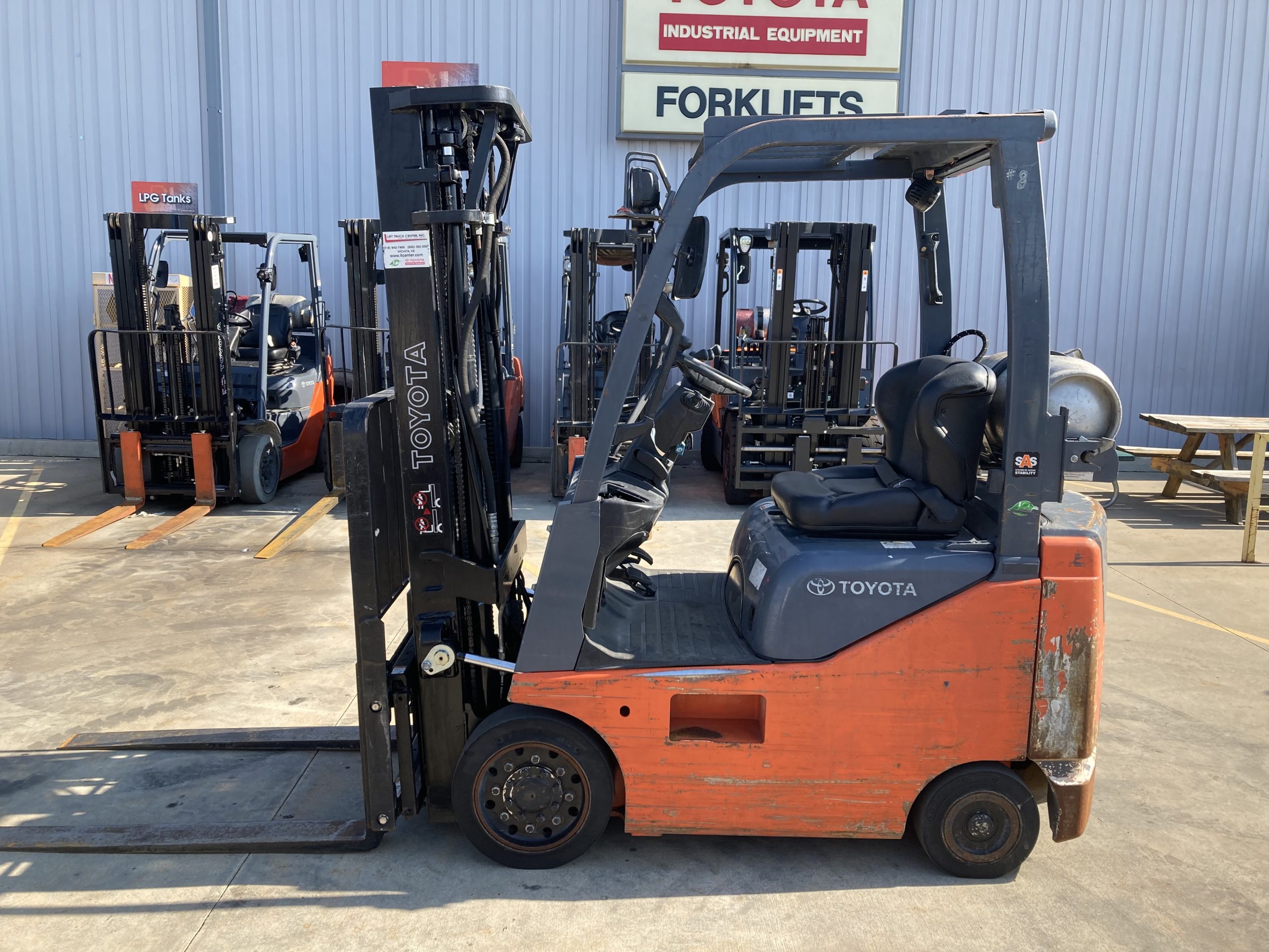 Featured image for “TOYOTA 3,000 LBS. CAPACITY CUSHION TIRED FORKLIFT”