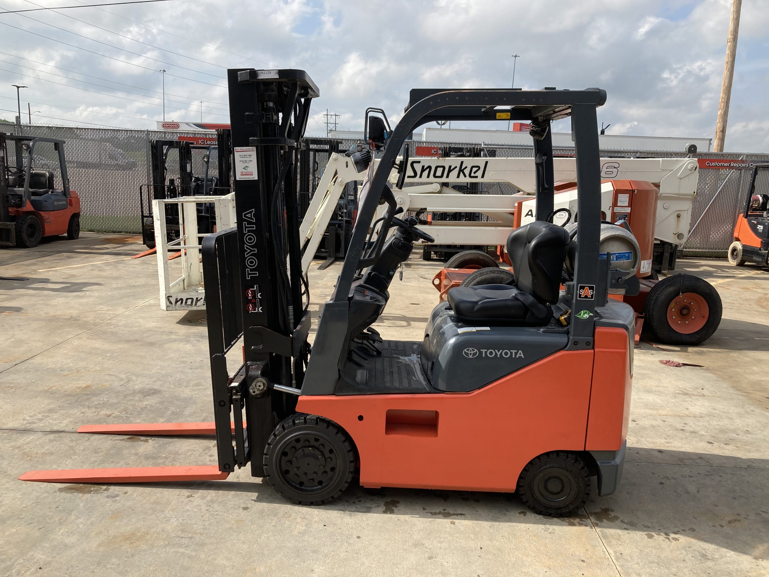 Featured image for “TOYOTA 3,000 LBS CAPACITY CUSHION TIRED FORKLIFT”