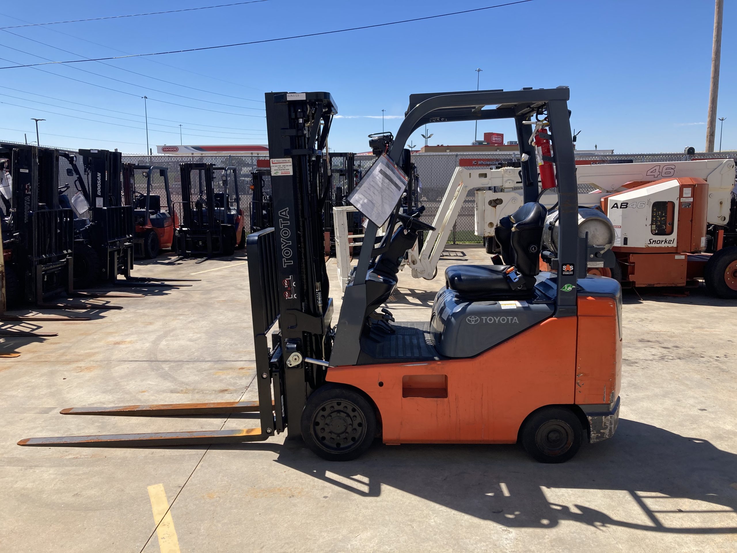 Featured image for “TOYOTA 3,500 LBS. CAPACITY CUSHION TIRED FORKLIFT”