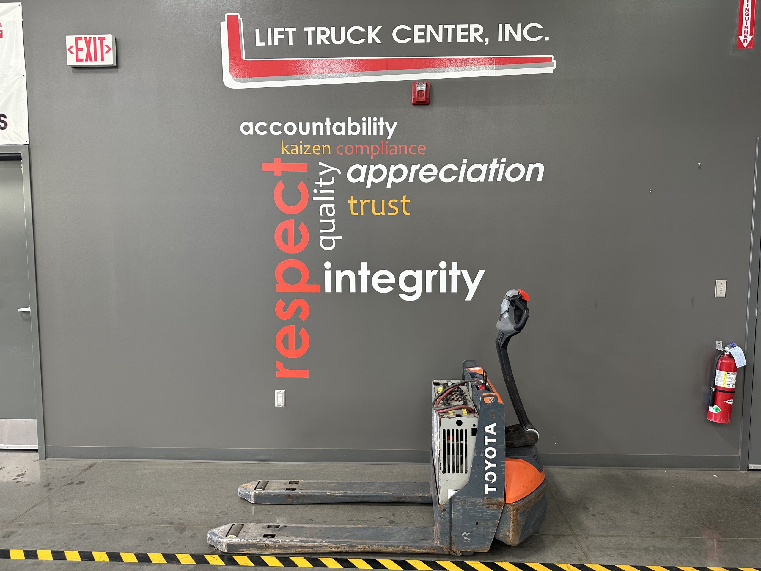 Featured image for “TOYOTA 4,500 LBS. CAPACITY ELECTRIC PALLET JACK”