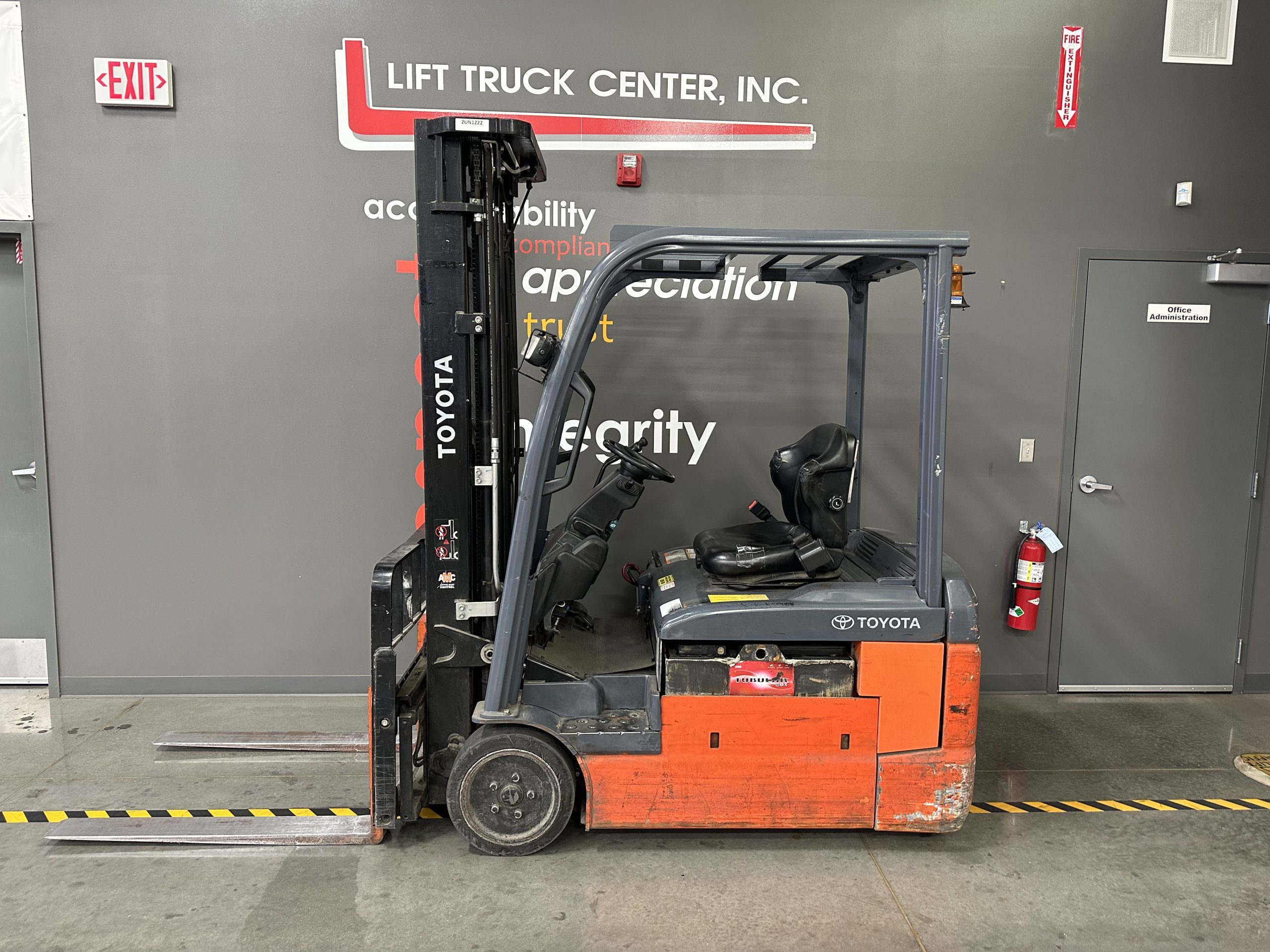 Featured image for “TOYOTA 4,000 LBS. CAPACITY CUSHION TIRED ELECTRIC FORKLIFT”