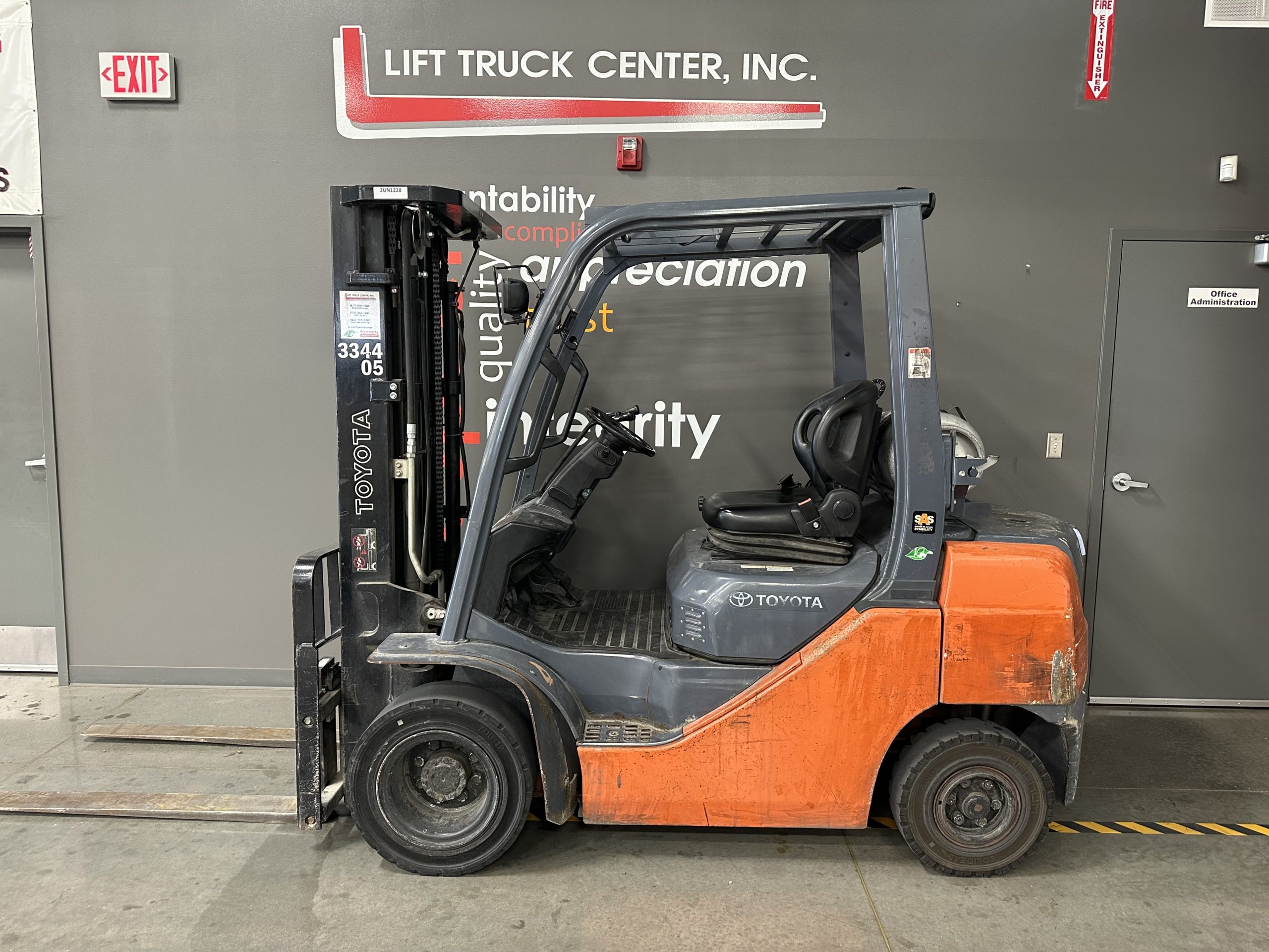 Featured image for “TOYOTA 5,000 LBS. CAPACITY PNEUMATIC TIRED FORKLIFT”