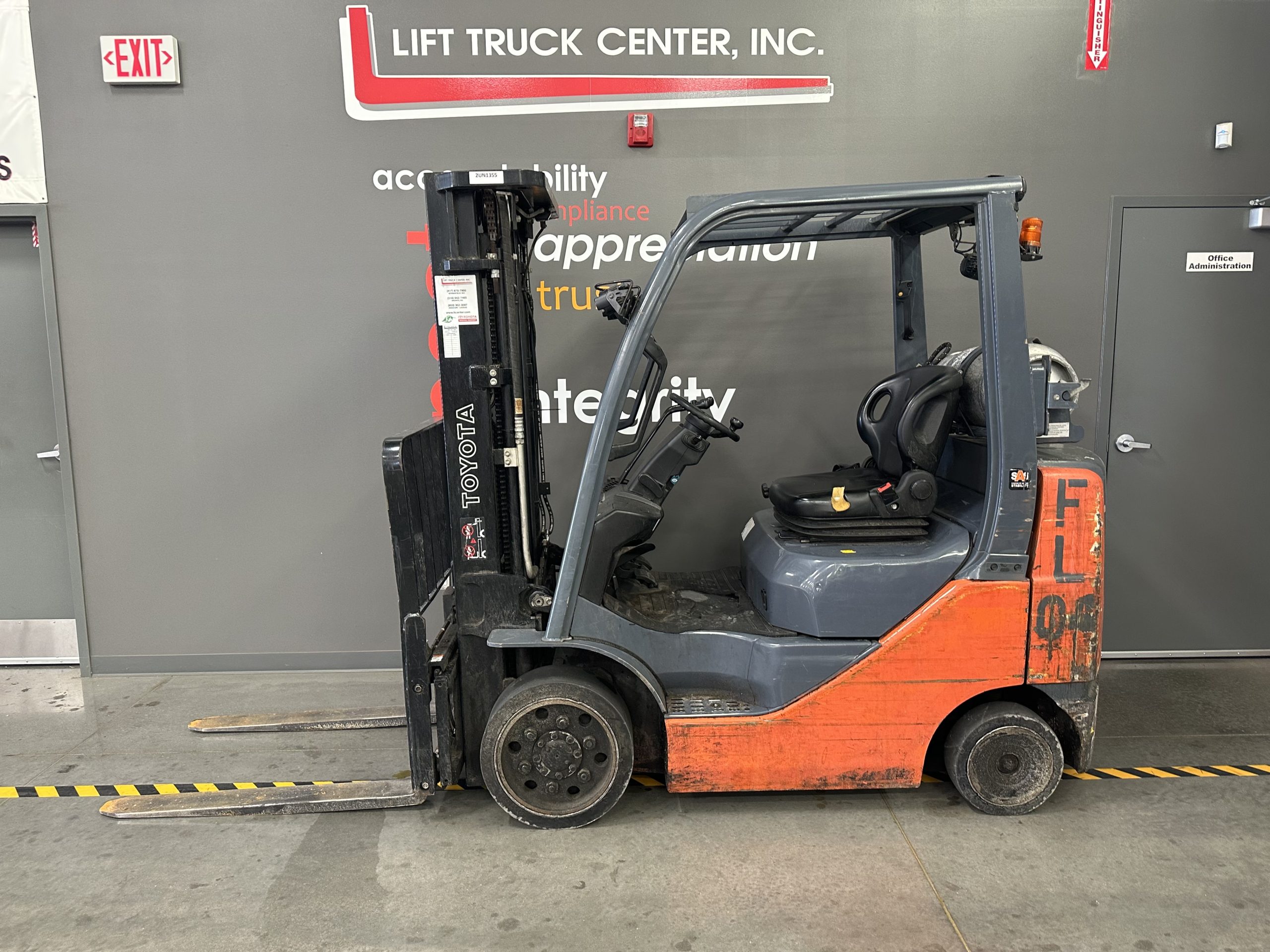 Featured image for “TOYOTA 5,000 LBS. CAPACITY CUSHION TIRED FORKLIFT”