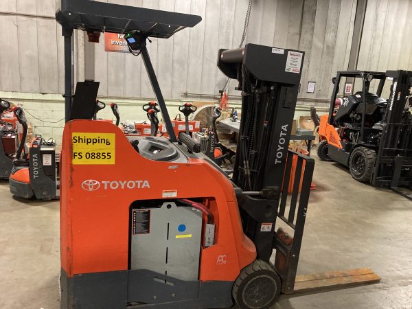 TOYOTA 4,000 LBS. CAPACITY CUSHION TIRED ELECTRIC STAND UP FORKLIFT - Image 3