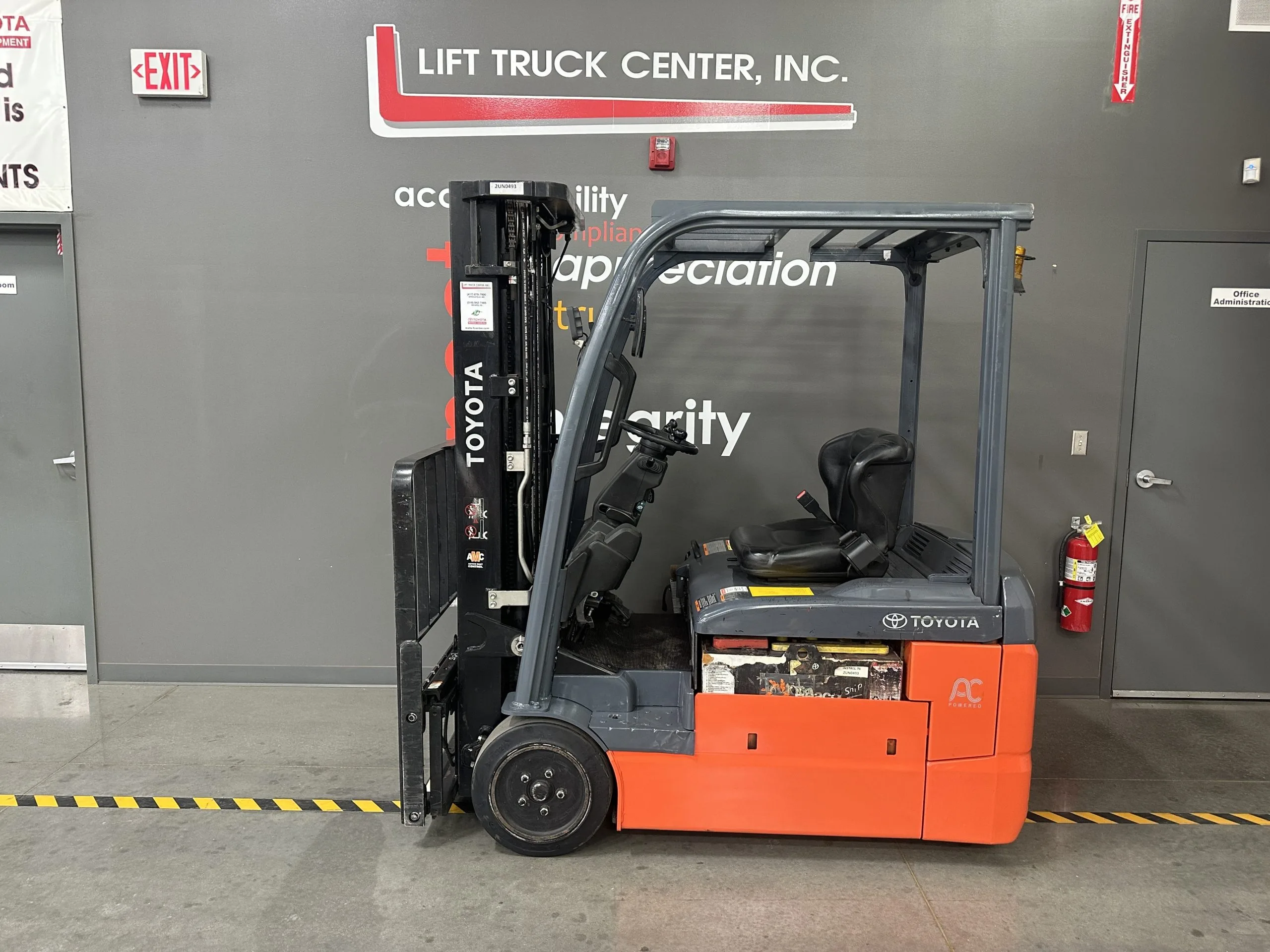 Featured image for “TOYOTA 4,000 LBS. CAPACITY CUSHION TIRED ELECTRIC FORKLIFT”