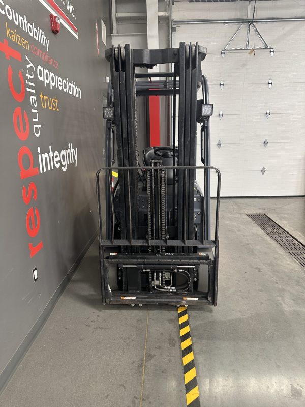 TOYOTA 4,000 LBS. CAPACITY CUSHION TIRED ELECTRIC FORKLIFT - Image 3