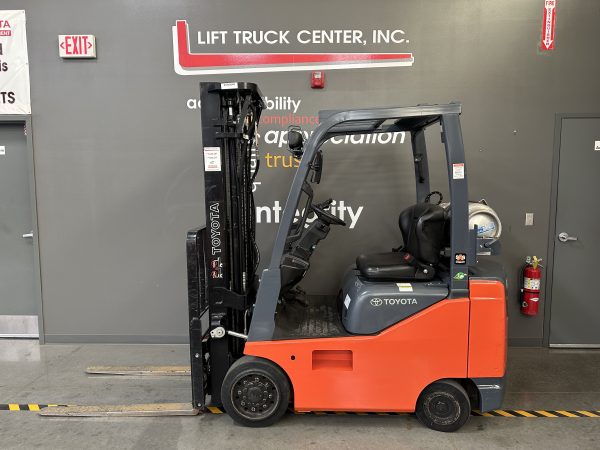 TOYOTA 3,500 LBS. CAPACITY CUSHION TIRED FORKLIFT