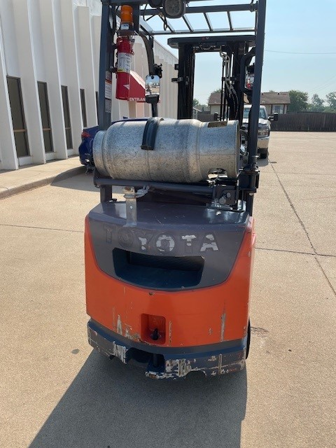 TOYOTA 3,500 LBS. CAPACITY CUSHION TIRED FORKLIFT 3 TOYOTA 3,500 LBS. CAPACITY CUSHION TIRED FORKLIFT - Image 3